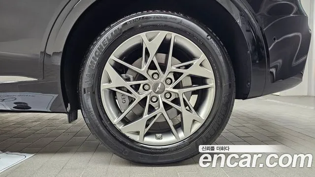 Genesis GV70 — Фото автомобиля 6