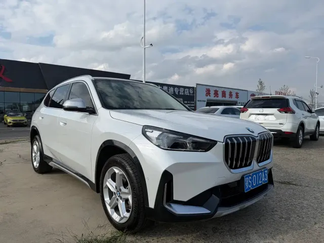 BMW X1 — Фото автомобиля 3