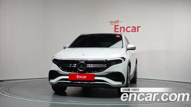 Mercedes-Benz EQA — Фото автомобиля 2