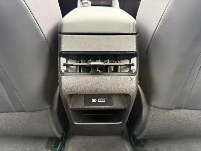 Geely Binrui — Фото автомобиля 23
