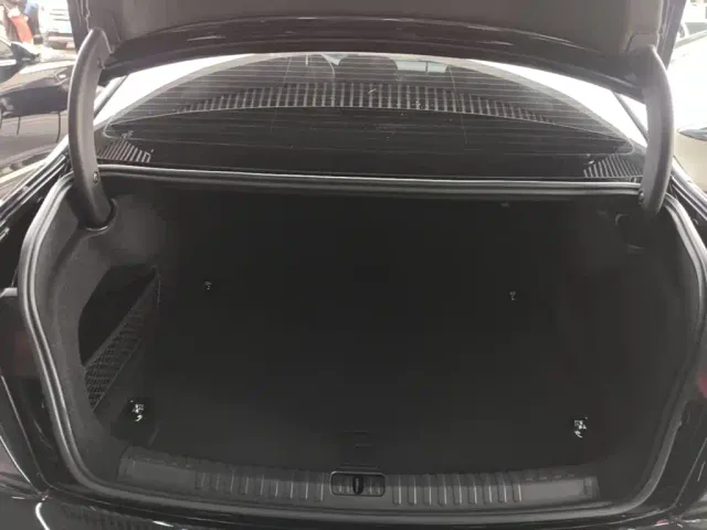 Audi A6L — Фото автомобиля 18