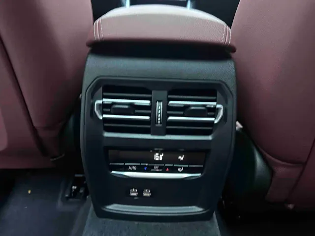 BMW 3 Series — Фото автомобиля 17