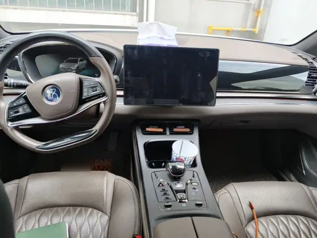 BYD Han — Фото автомобиля 5