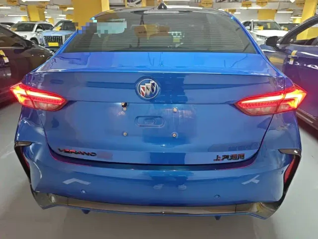 Buick Verano — Фото автомобиля 5
