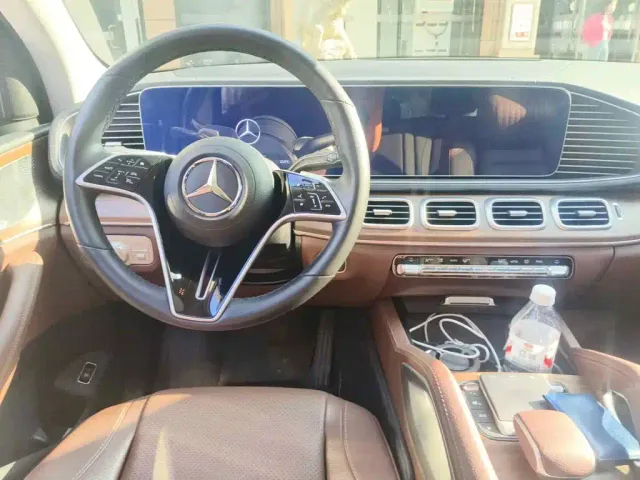 Mercedes-Benz GLE-Class — Фото автомобиля 11