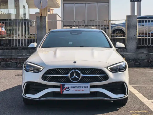 Mercedes-Benz C-Class — Фото автомобиля 4