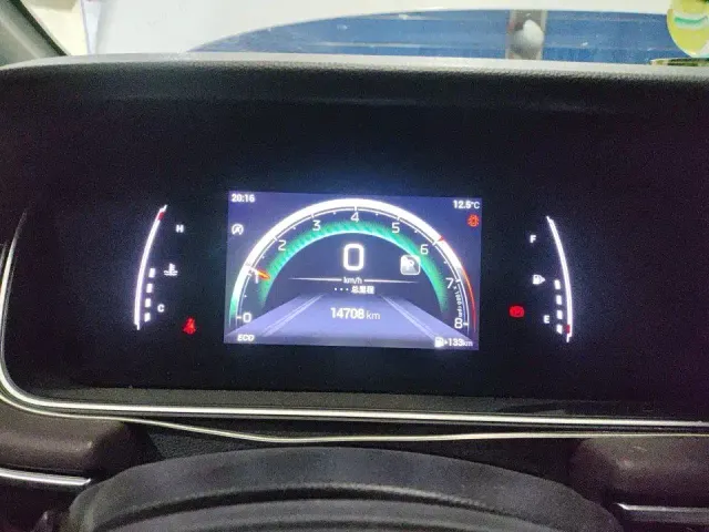 GAC Trumpchi M6 — Фото автомобиля 9