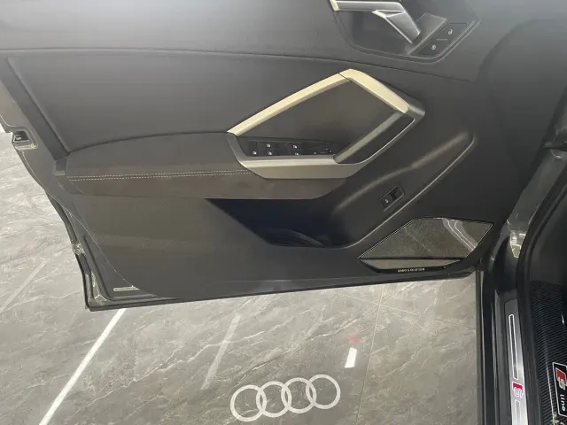 Audi Q3 — Фото автомобиля 14