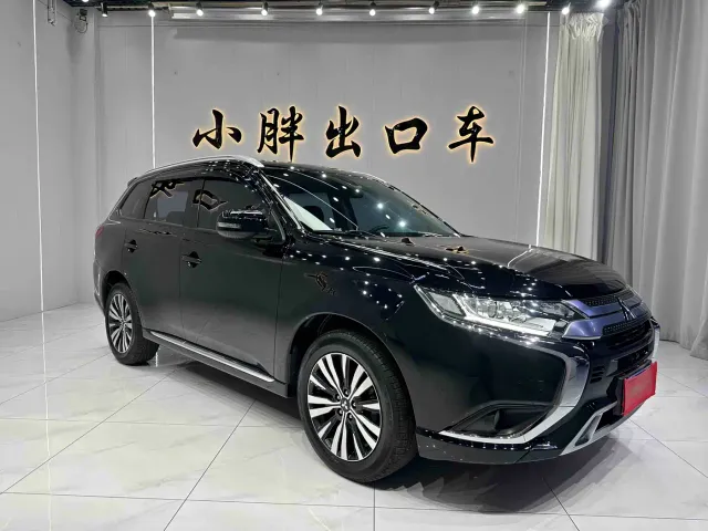 Mitsubishi Outlander — Фото автомобиля 3