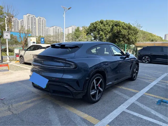 Xiaomi YU7 — Фото автомобиля 6