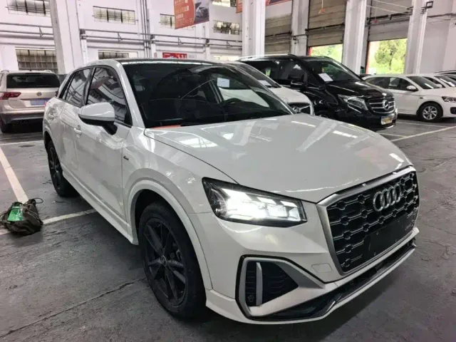 Audi Q2L — Фото автомобиля 3