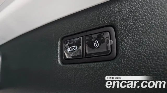 Genesis GV80 — Фото автомобиля 23