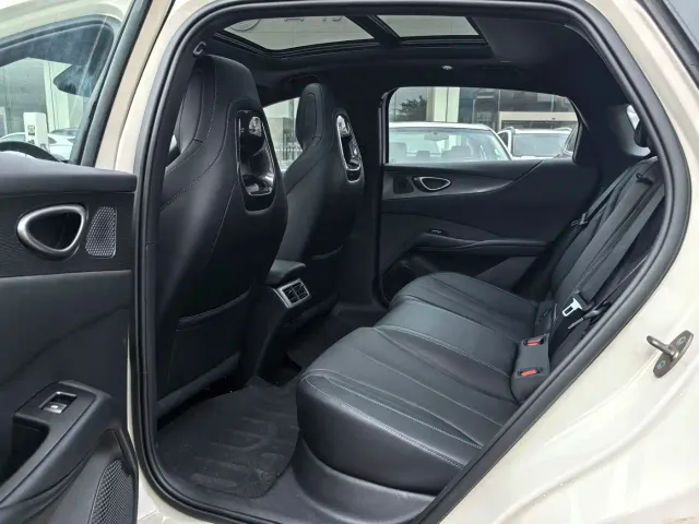 BYD Seal 06 — Фото автомобиля 6
