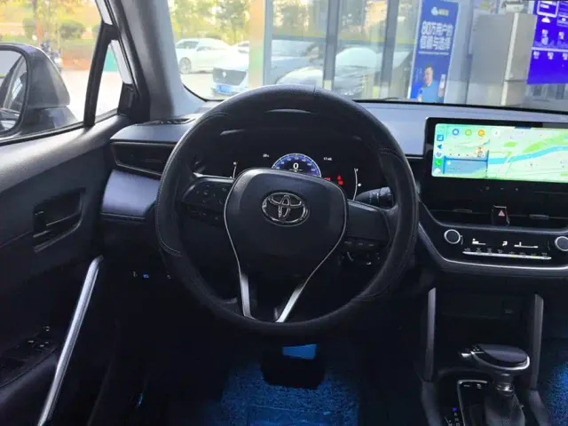 Toyota Frontlander — Фото автомобиля 15