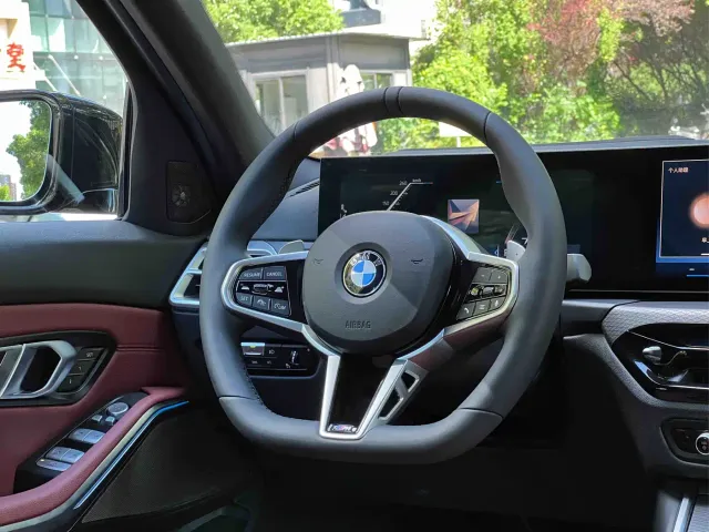BMW 3 Series — Фото автомобиля 17