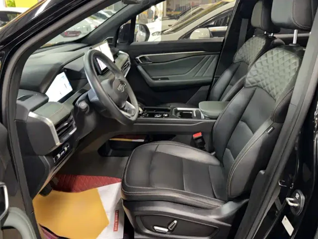 Geely Haoyue L — Фото автомобиля 10
