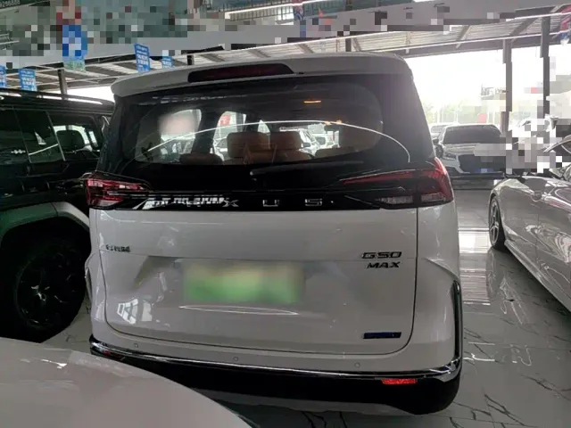Maxus G50 PHEV — Фото автомобиля 5