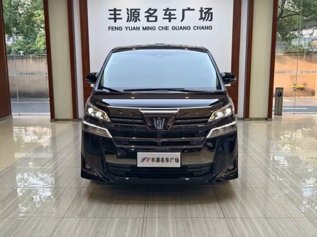 Toyota Vellfire — Фото автомобиля 2
