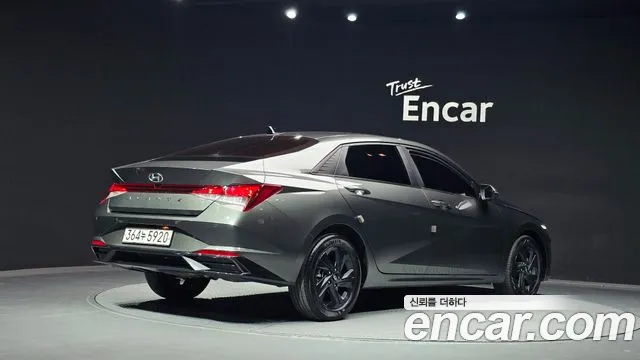 Hyundai Avante CN7 — Фото автомобиля 2