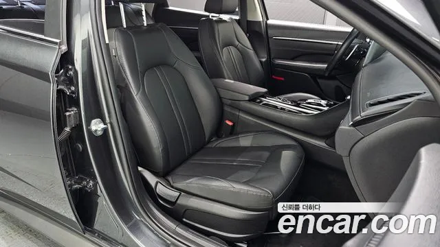 Hyundai Sonata Sonata (DN8) 2.0 LPG(Для проката) — Фото автомобиля 26