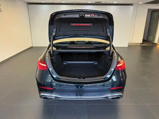 Mercedes-Benz C-Class — Фото автомобиля 10