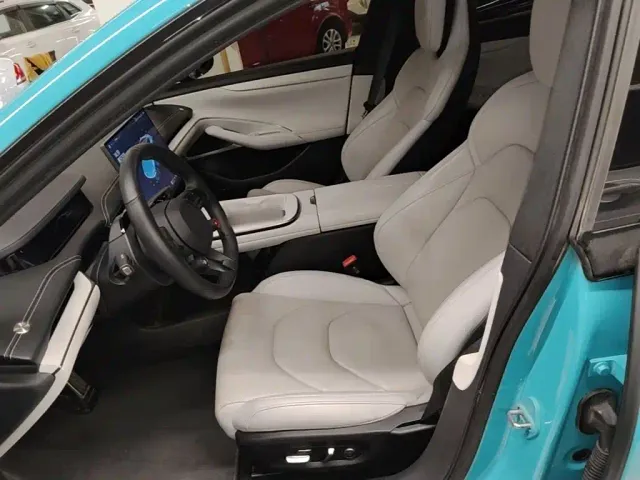 Xiaomi SU7 — Фото автомобиля 14