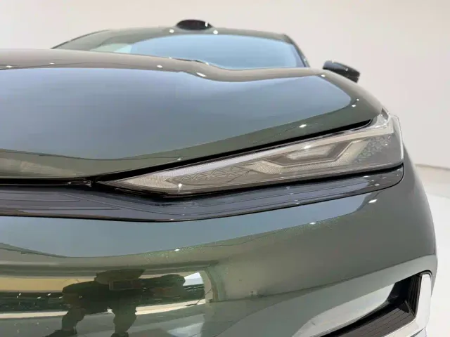 Geely Galaxy Xingyao 8 — Фото автомобиля 9