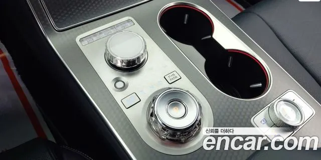 Genesis GV80 — Фото автомобиля 10