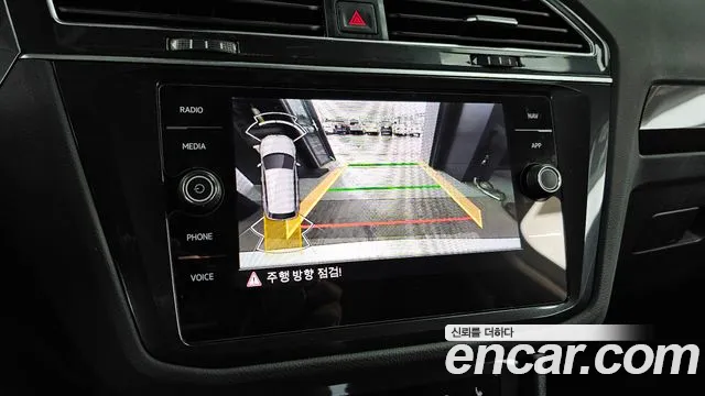 Volkswagen Tiguan Tiguan 2 поколение 2.0 TDI 4Motion Premium — Фото автомобиля 15