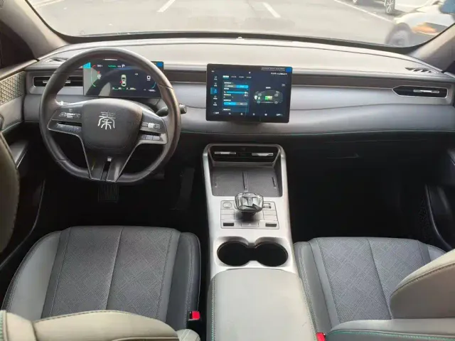 BYD Qin PLUS — Фото автомобиля 12