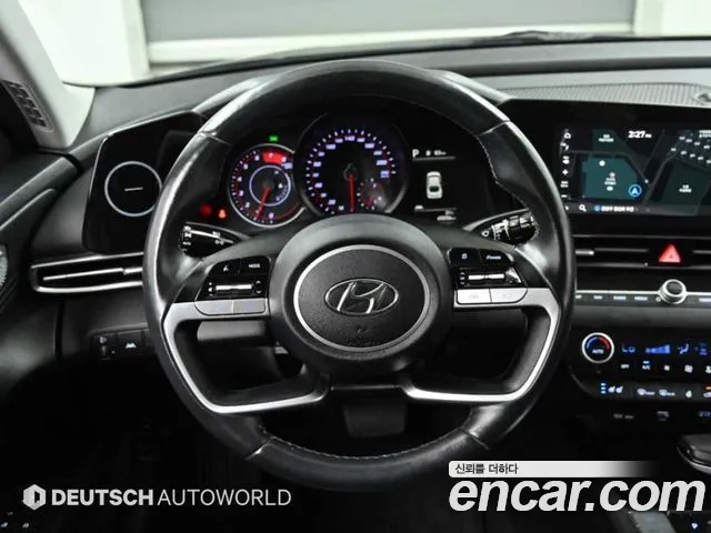 Hyundai AVANTE Avante (CN7) — Фото автомобиля 13
