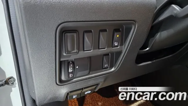 Renault-KoreaSamsung QM6 Новый QM6 2.0 LPe RE Signature 2WD — Фото автомобиля 10