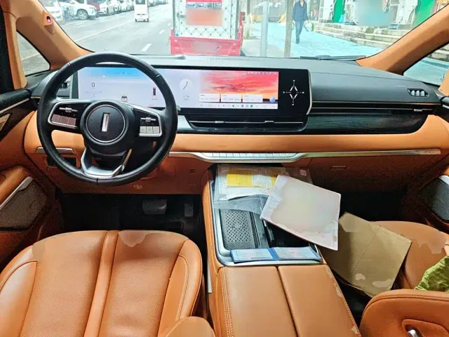 Wey Alpine — Фото автомобиля 5