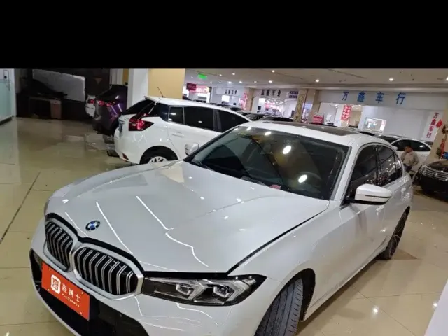 Фотография автомобиля — BMW 3 Series