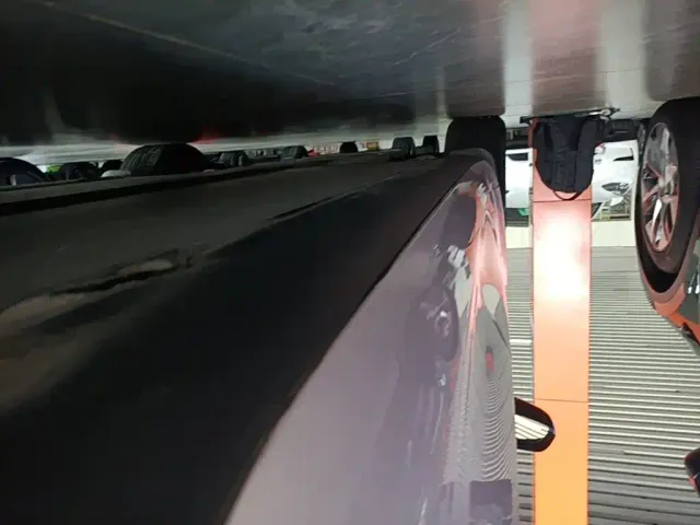 Tesla Model 3 — Фото автомобиля 20