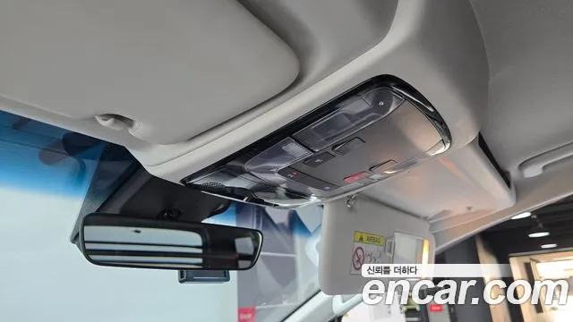 Hyundai Staria — Фото автомобиля 24