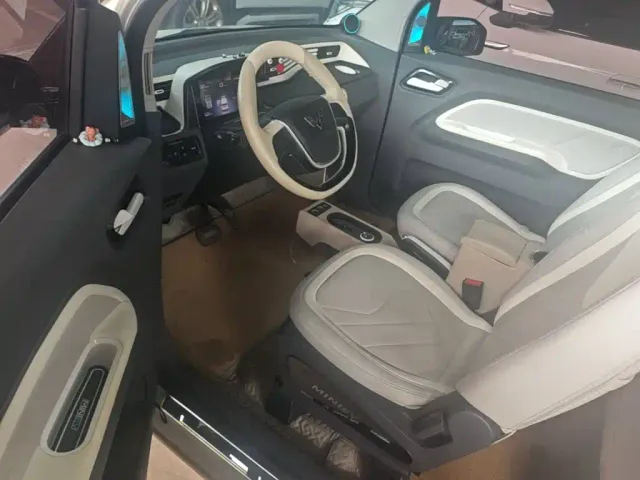 Wuling Hongguang Mini EV — Фото автомобиля 15