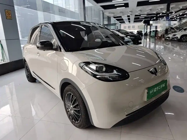 Wuling Bingo — Фото автомобиля 3