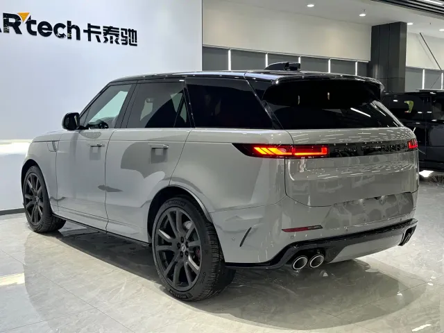Land Rover Range Rover Sport — Фото автомобиля 8