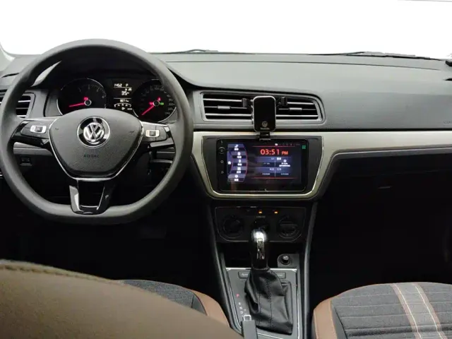 Volkswagen Lavida — Фото автомобиля 12