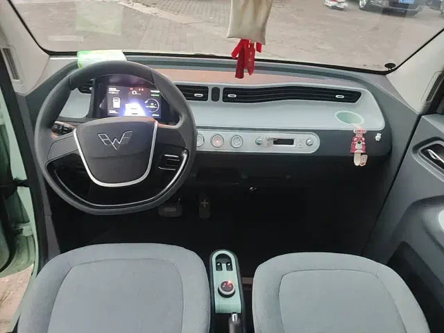 Wuling Hongguang Mini EV — Фото автомобиля 9
