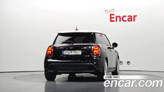 Mini Cooper Cooper Classic — Фото автомобиля 4