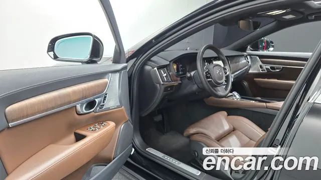 Volvo S90 — Фото автомобиля 15