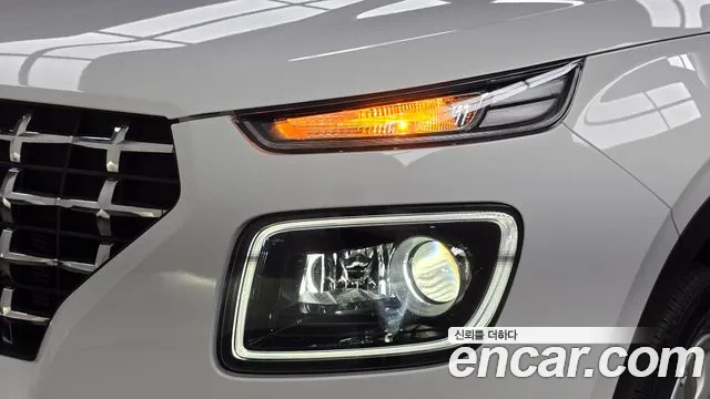 Hyundai Venue — Фото автомобиля 22