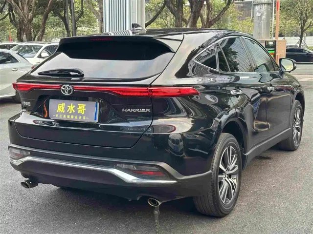 Toyota Harrier — Фото автомобиля 7