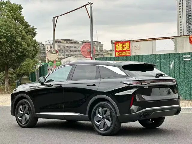 Exeed RX — Фото автомобиля 7