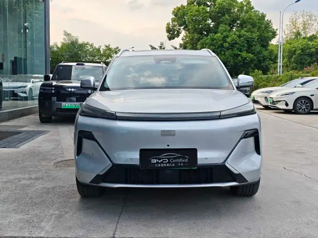 Geely Galaxy Starship 7 EM-i — Фото автомобиля 2