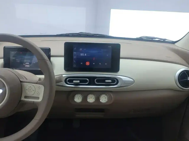 Wuling Hongguang Mini EV — Фото автомобиля 13