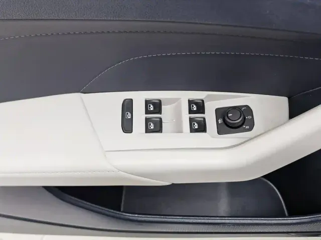 Volkswagen Tharu — Фото автомобиля 9