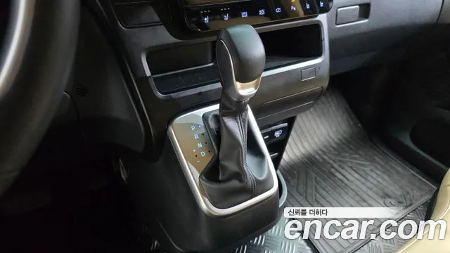Hyundai Staria — Фото автомобиля 12